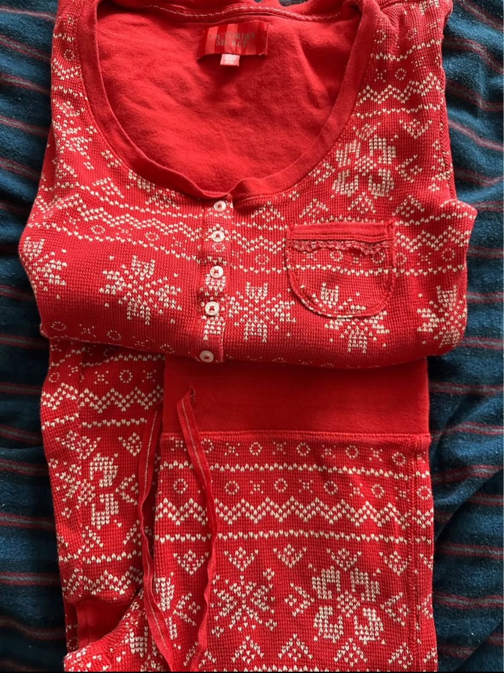 Victoria’s Secret Red Snowflake Sleep Set